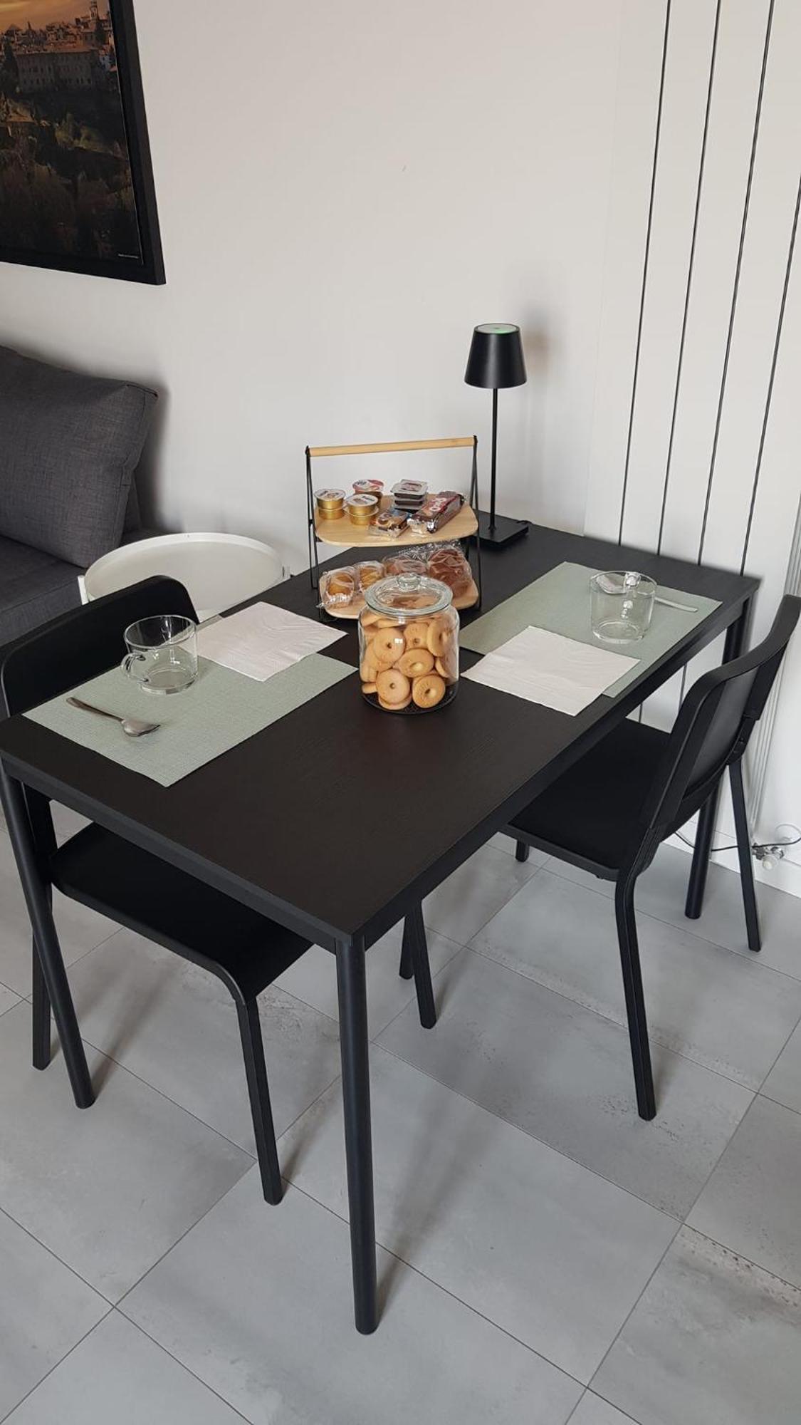 Black And White B&B Urgnano Экстерьер фото